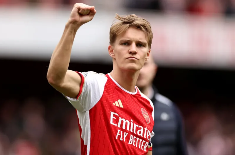 Martin Odegaard - từ thần đồng 16 tuổi vươn mình trở thành thủ lĩnh xuất sắc của Arsenal.