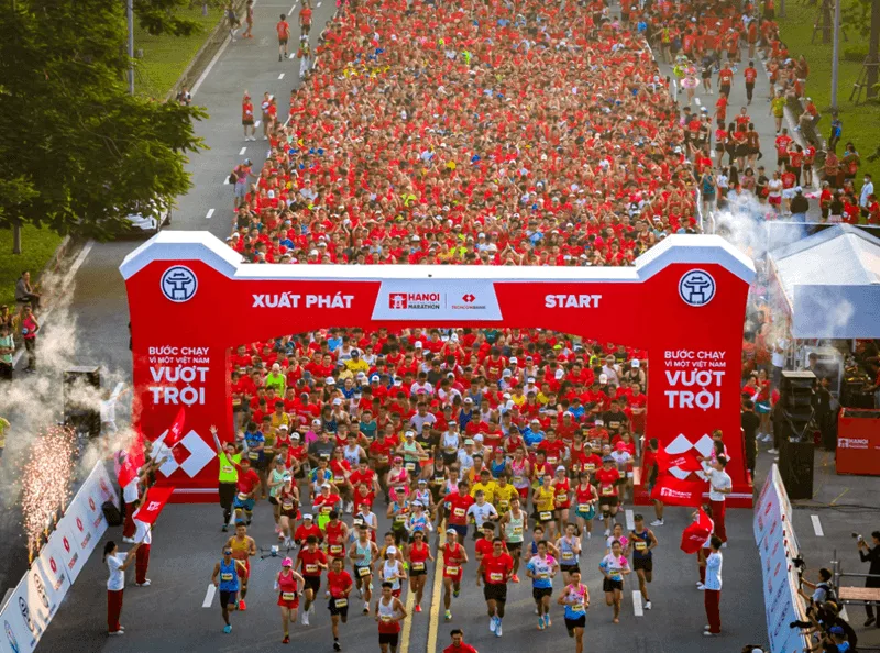 Giải Techcombank Marathon quy tụ hàng ngàn runner chuyên nghiệp và phong trào tham gia mỗi mùa.
