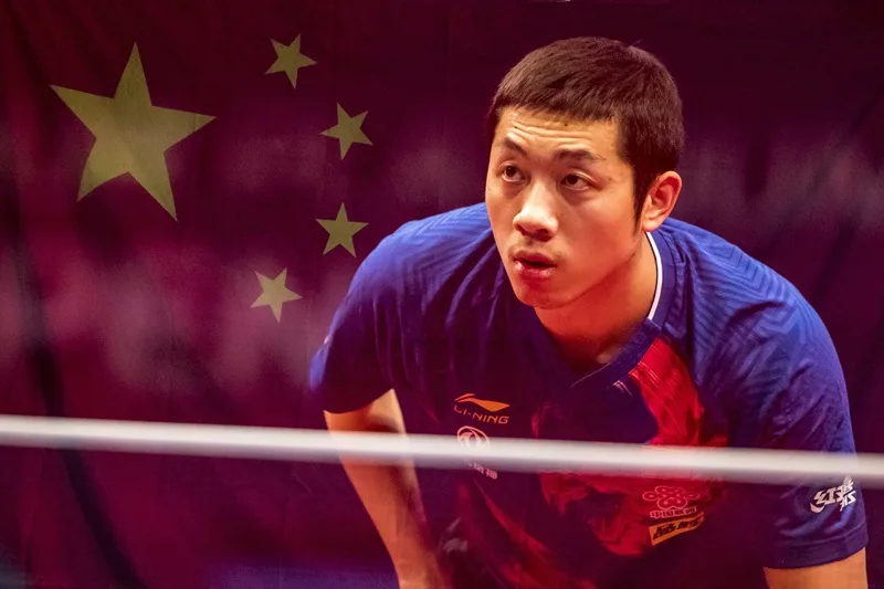 Pha đánh bóng cự ly xa bàn đầy ảo giác mang phong cách xuất thần của Xu Xin.